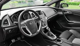 Opel Astra: GTC
